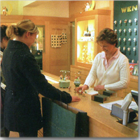 Wendt und Kühn - Mit dem Umbau 1997 wurde auch ein moderner Verkaufsraum eingerichtet