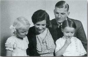 Wendt und Kühn - Johannes und Olly Wendt mit ihren Kindern Sigi und Hans, 1935